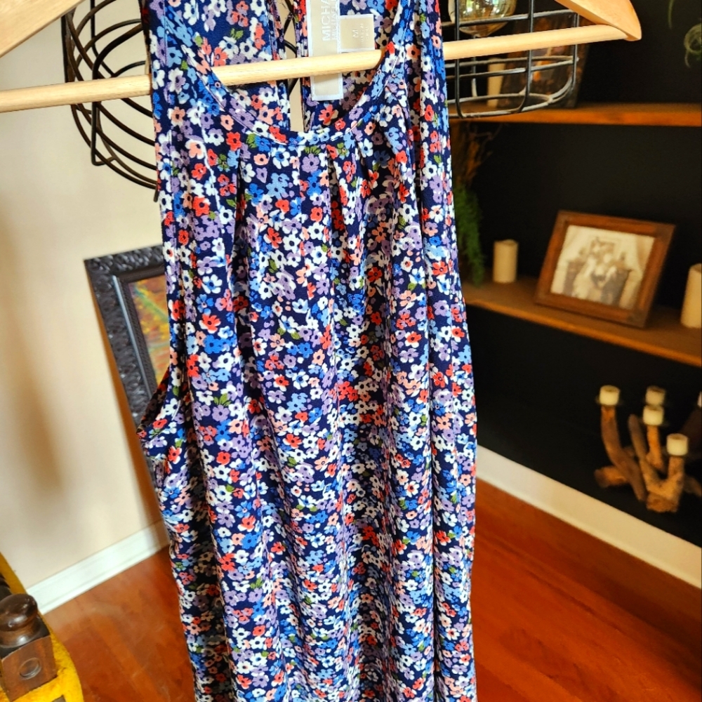 Michael Kors szM floral flowy sleeveless blouse